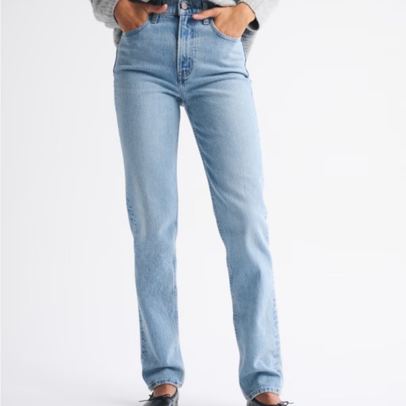Abercrombie & Fitch Denim - Abercrombie & Fitch 90s Straight ultra high rise jeans